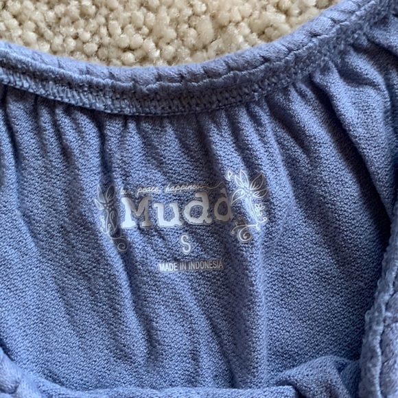 Periwinkle thin braided strap flowy tank top - Picture 2 of 7